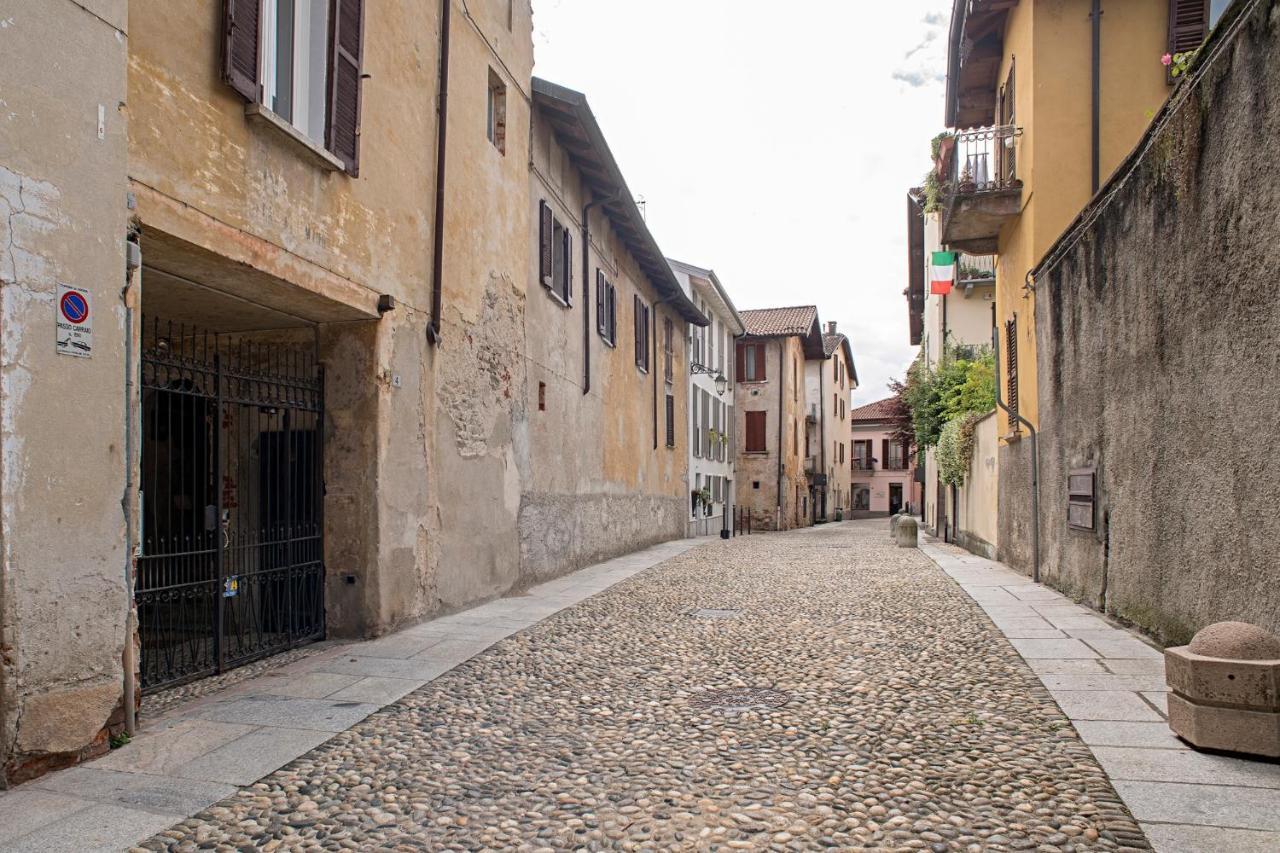 아로나 Cortile Del Forno Nel Centro Storico 아파트 외부 사진